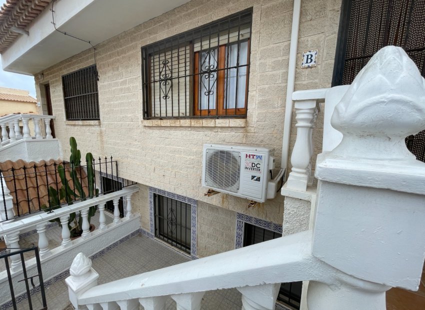 Herverkoop - Townhouse / Duplex / Corner - La Mata - Playa