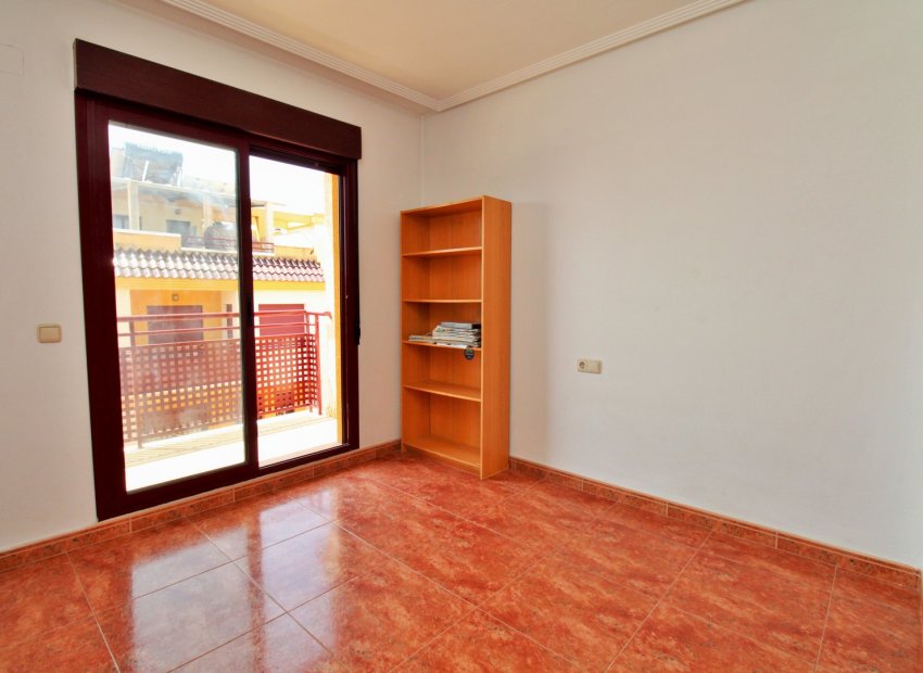 Herverkoop - Townhouse / Duplex / Corner - Los Desamparados