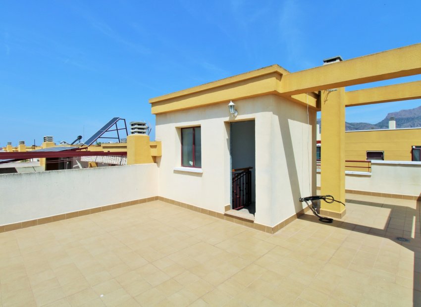 Herverkoop - Townhouse / Duplex / Corner - Los Desamparados