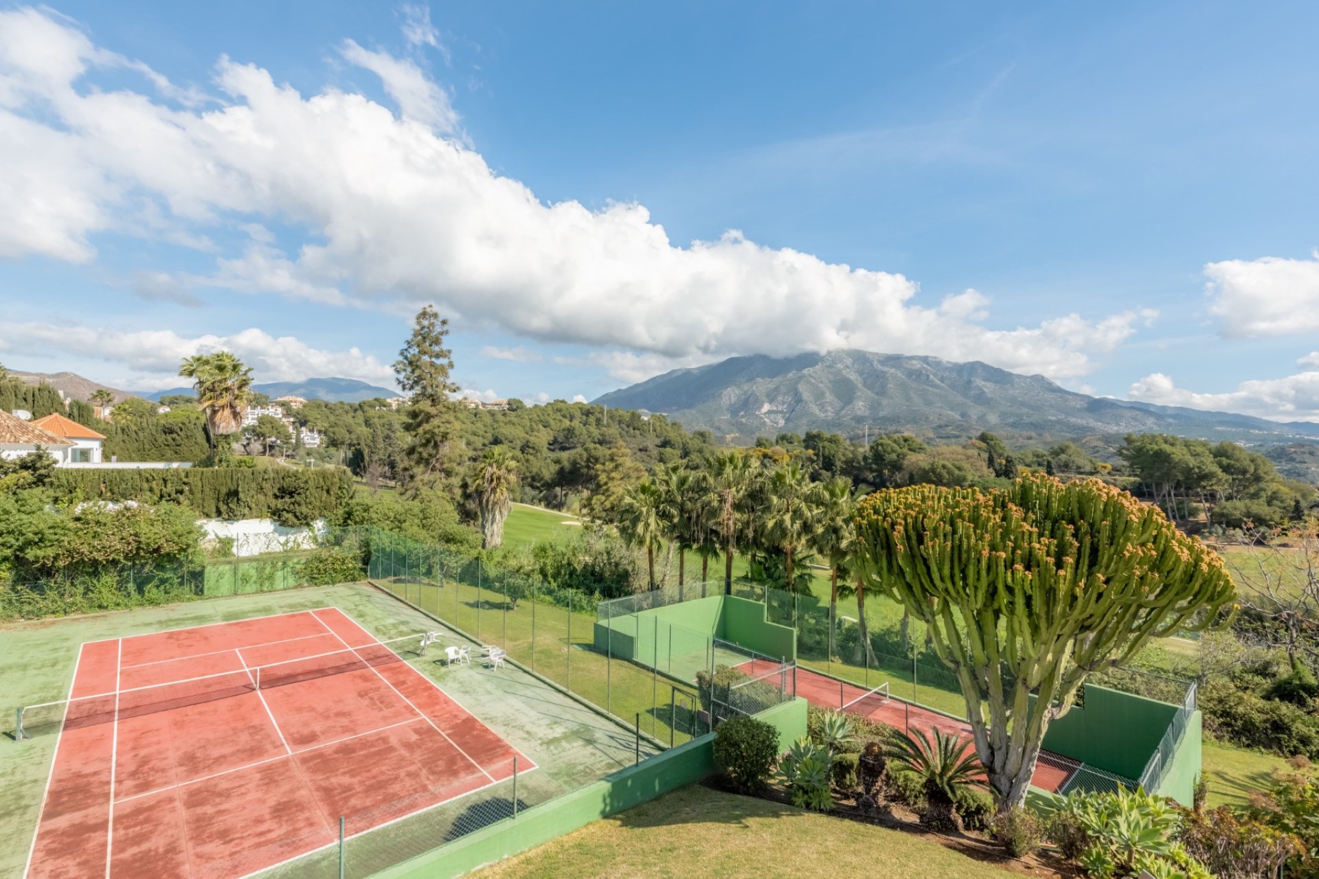 Herverkoop - Townhouse / Duplex / Corner - Marbella - Nueva Andalucía