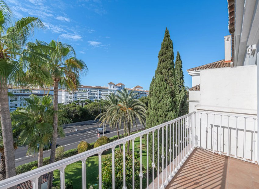 Herverkoop - Townhouse / Duplex / Corner - Marbella - Puerto Banús