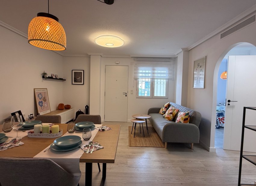 Herverkoop - Townhouse / Duplex / Corner - Orihuela Costa - Cabo Roig