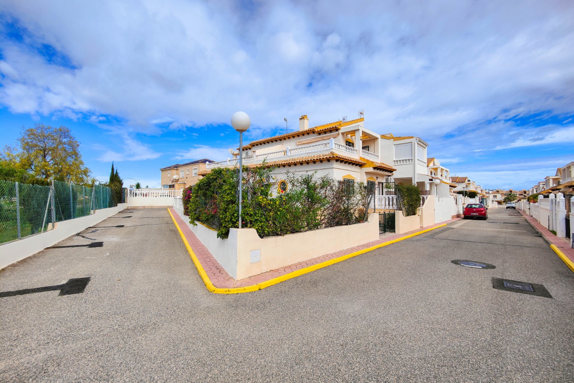 Herverkoop - Townhouse / Duplex / Corner - Orihuela Costa - La Florida