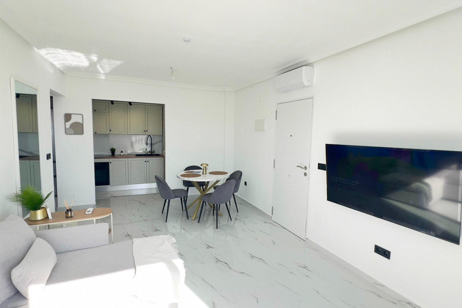 Herverkoop - Townhouse / Duplex / Corner - Orihuela Costa - La Zenia