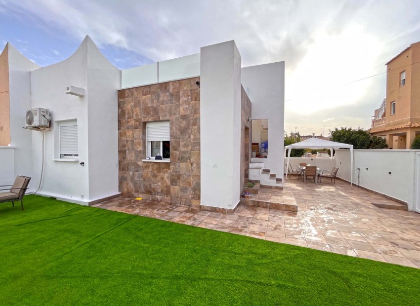 Herverkoop - Townhouse / Duplex / Corner - Orihuela Costa - Playa Flamenca