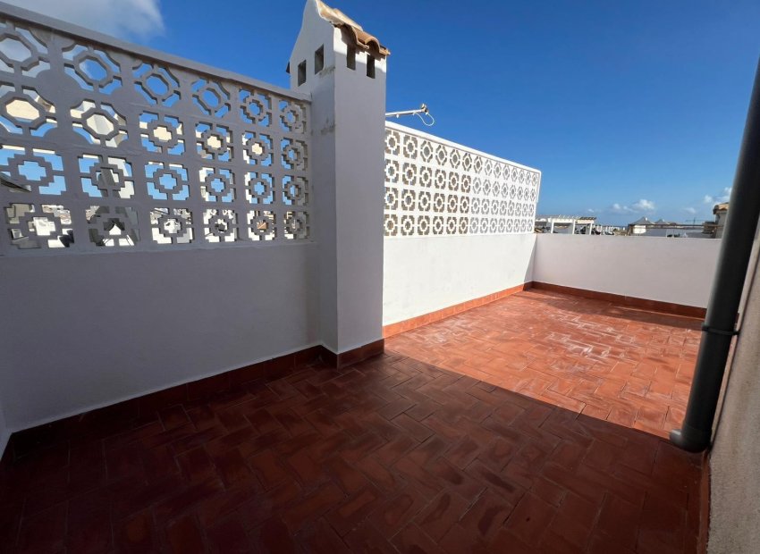 Herverkoop - Townhouse / Duplex / Corner - Orihuela Costa - Punta Prima