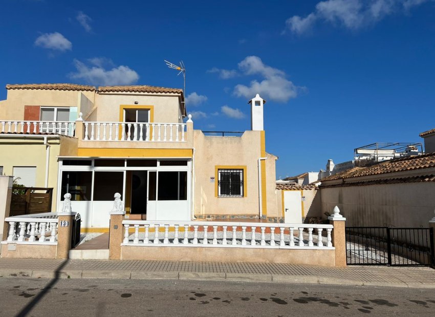 Herverkoop - Townhouse / Duplex / Corner - Orihuela Costa - Punta Prima