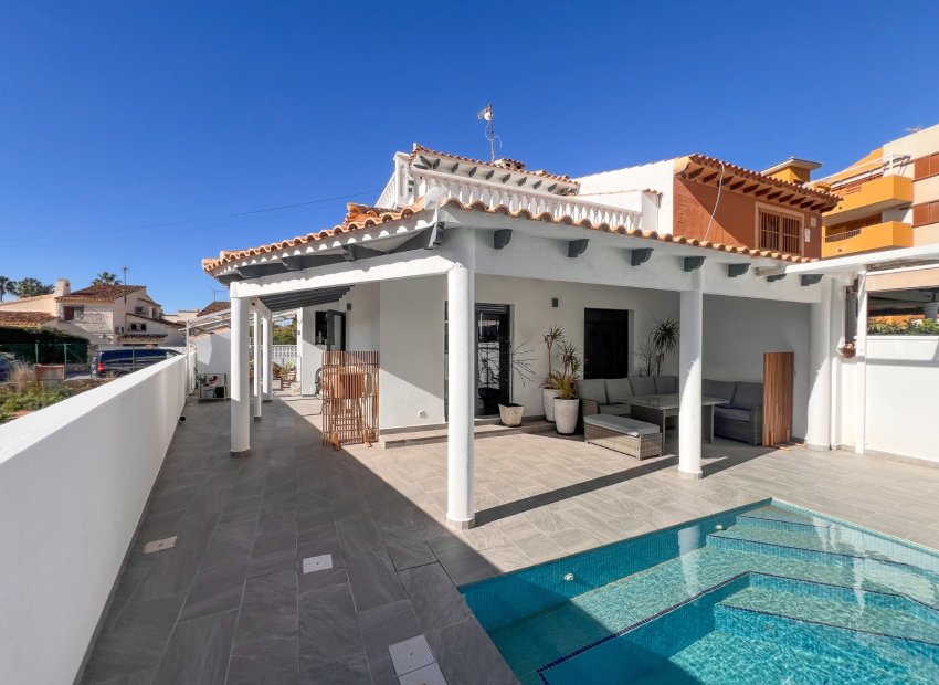 Herverkoop - Townhouse / Duplex / Corner - Orihuela Costa - Punta Prima