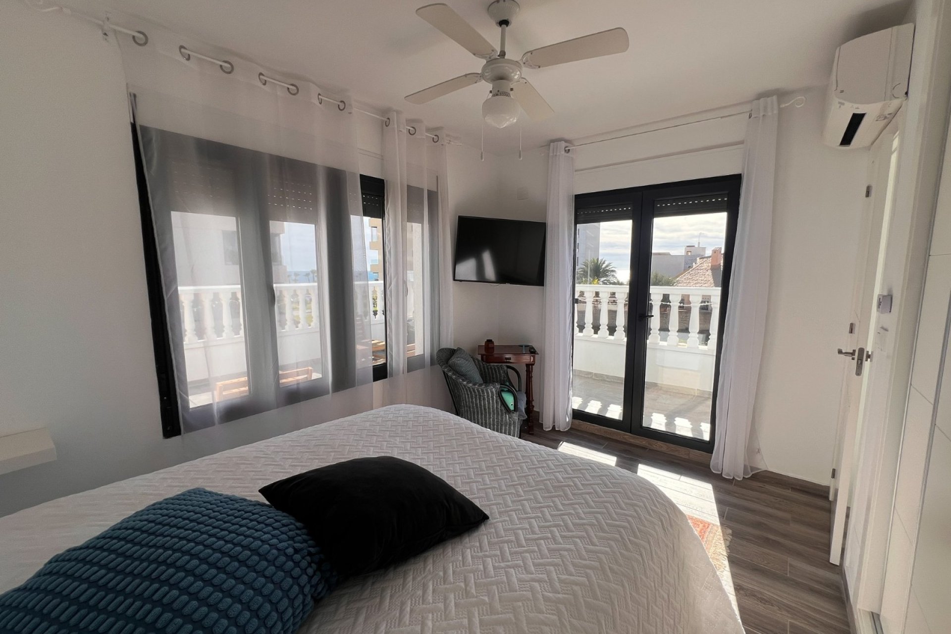 Herverkoop - Townhouse / Duplex / Corner - Orihuela Costa - Punta Prima