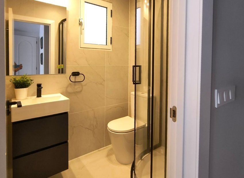 Herverkoop - Townhouse / Duplex / Corner - Orihuela Costa - Punta Prima
