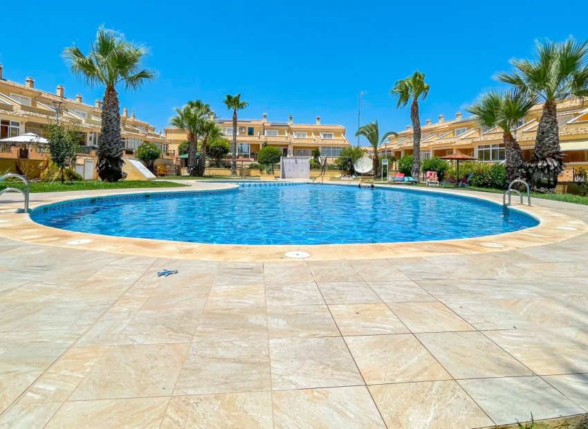 Herverkoop - Townhouse / Duplex / Corner - Orihuela Costa - Punta Prima