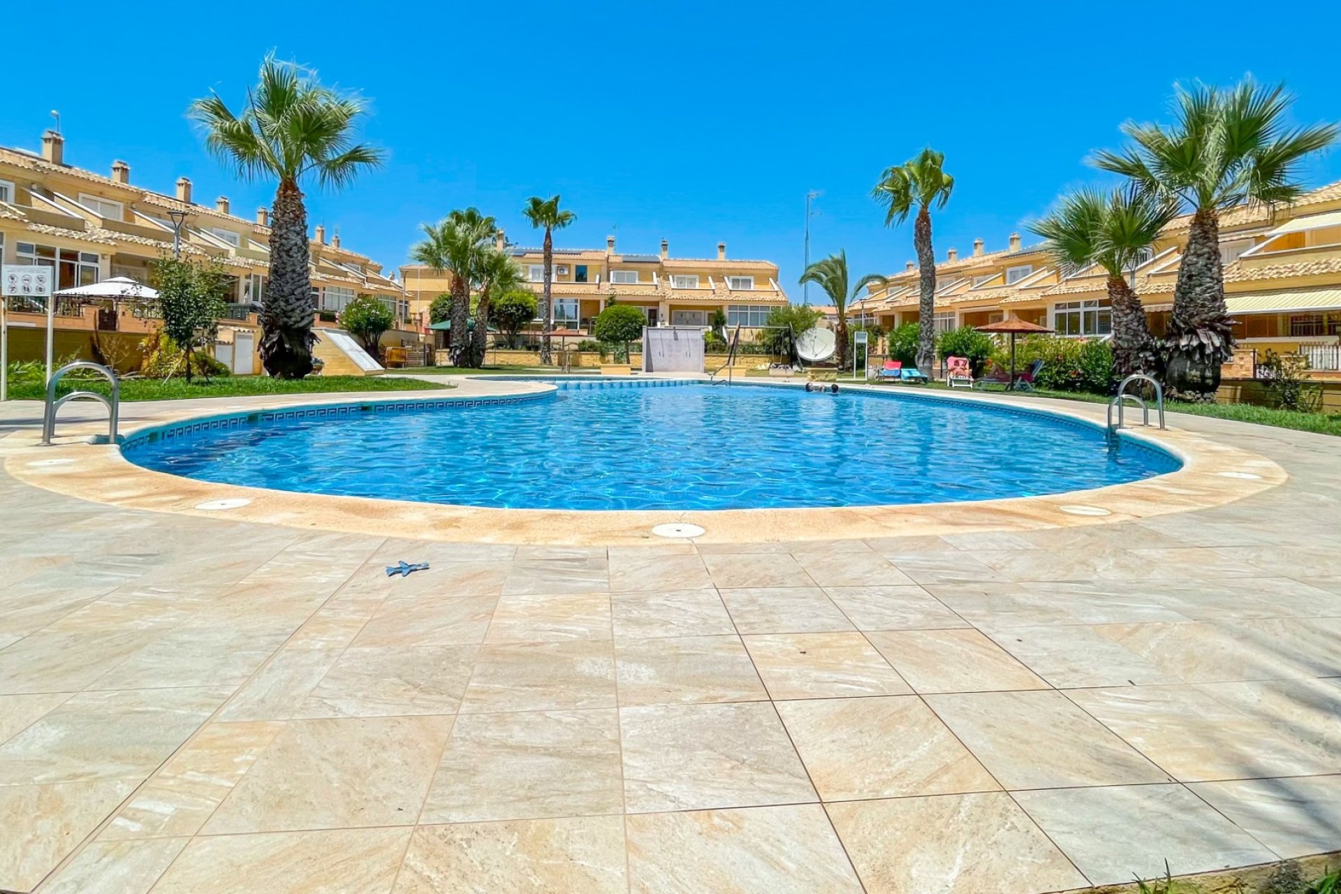 Herverkoop - Townhouse / Duplex / Corner - Orihuela Costa - Punta Prima