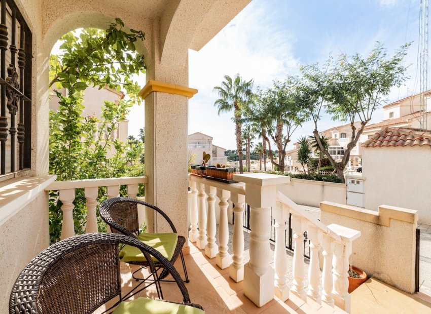 Herverkoop - Townhouse / Duplex / Corner - Orihuela Costa - Villamartín