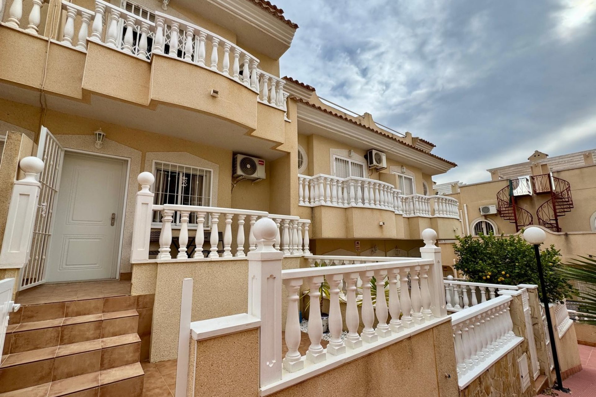 Herverkoop - Townhouse / Duplex / Corner - Orihuela Costa - Villamartín