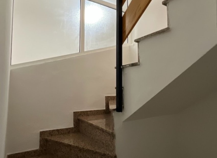 Herverkoop - Townhouse / Duplex / Corner - Polop - Urbanizaciones