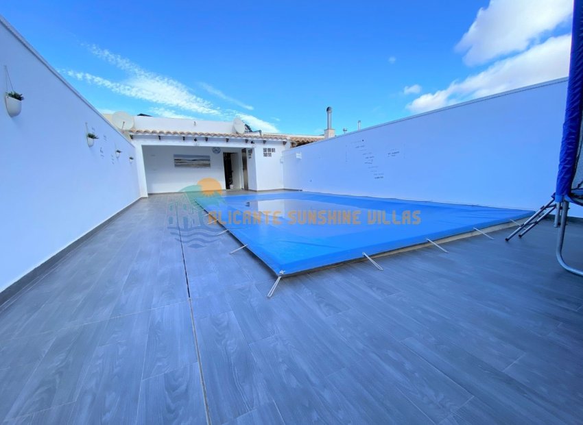 Herverkoop - Townhouse / Duplex / Corner - Salinas