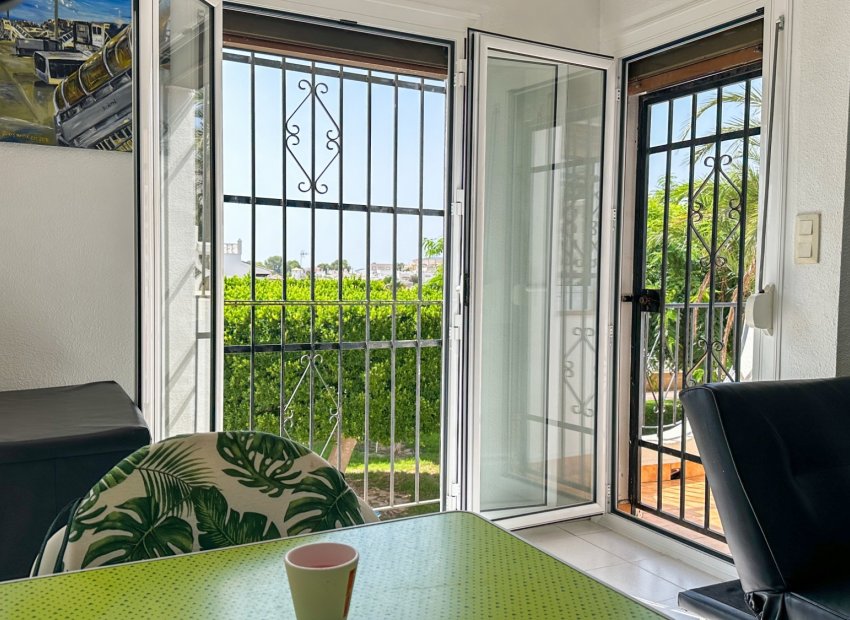 Herverkoop - Townhouse / Duplex / Corner - San Miguel de Salinas - Bellavista