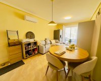 Herverkoop - Townhouse / Duplex / Corner - San Miguel de Salinas - Ciudad de las comunicaciones