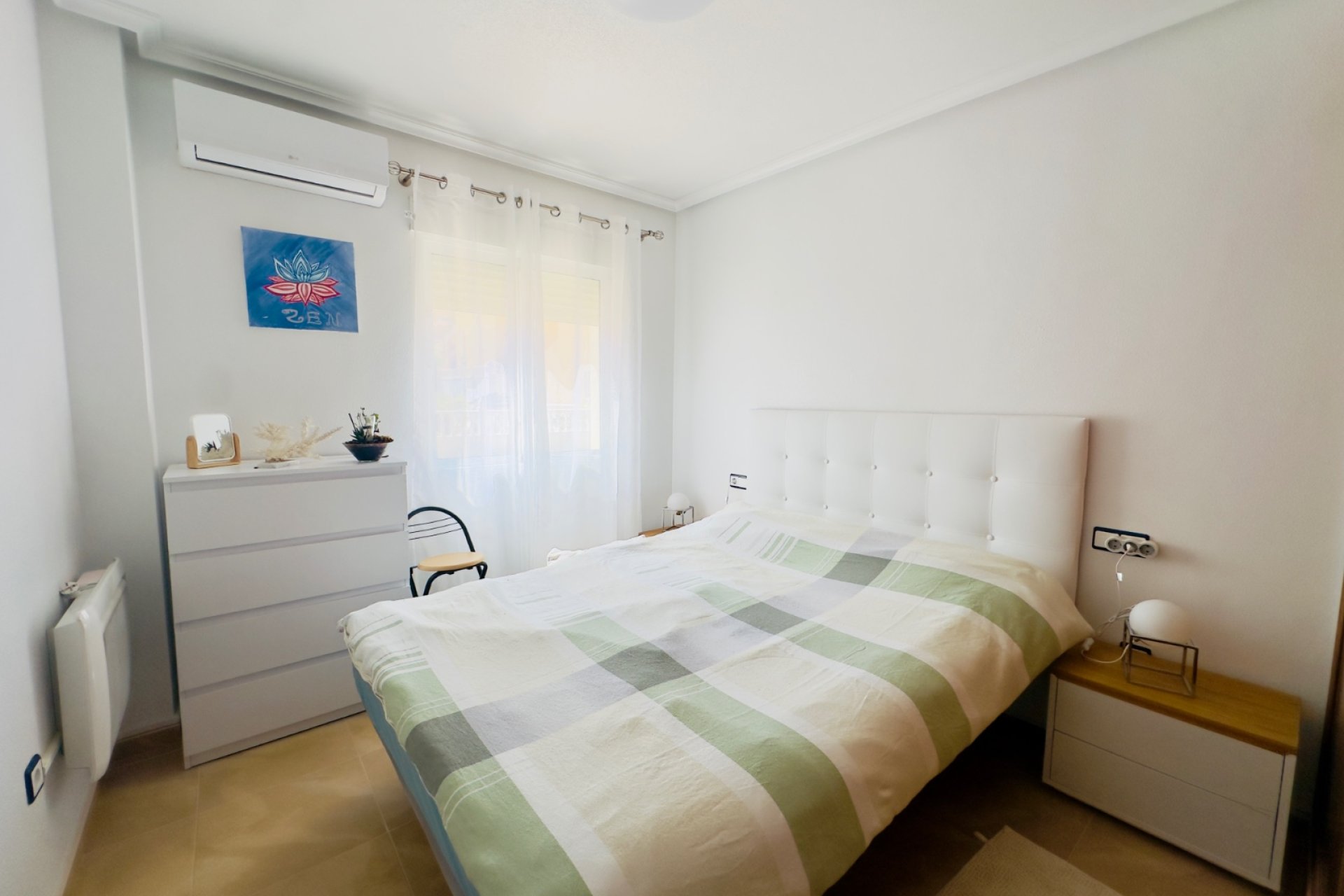 Herverkoop - Townhouse / Duplex / Corner - San Miguel de Salinas - Ciudad de las comunicaciones