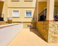 Herverkoop - Townhouse / Duplex / Corner - San Miguel de Salinas - Ciudad de las comunicaciones