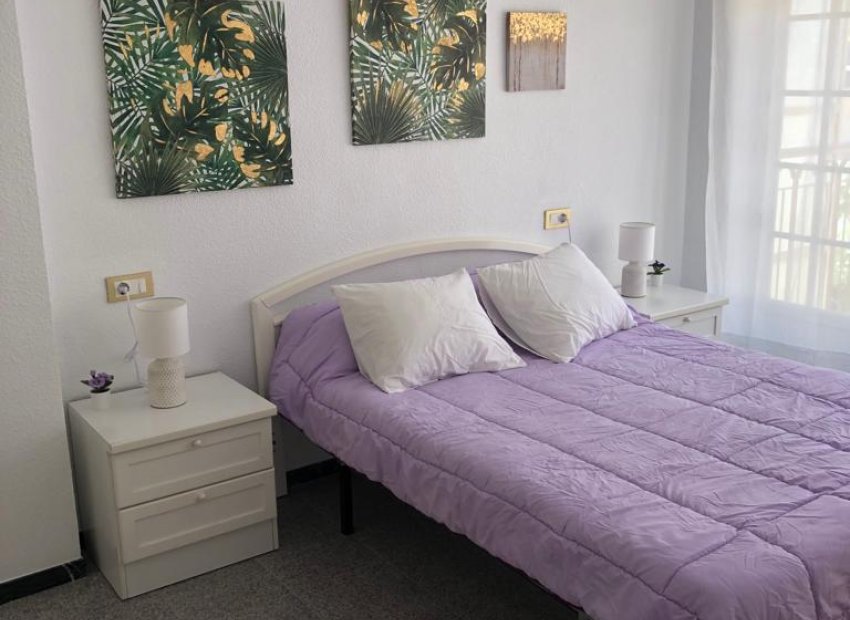 Herverkoop - Townhouse / Duplex / Corner - Santa Pola - Santiago Bernabeu