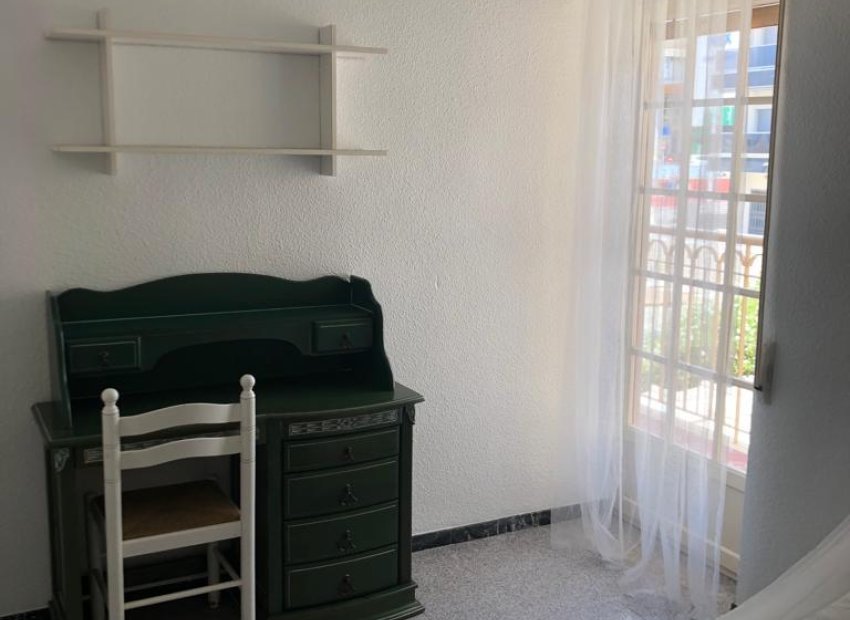 Herverkoop - Townhouse / Duplex / Corner - Santa Pola - Santiago Bernabeu