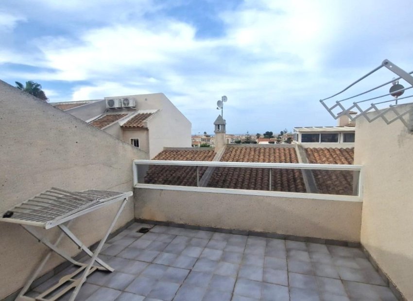 Herverkoop - Townhouse / Duplex / Corner - Torrevieia - Aguas Nuevas