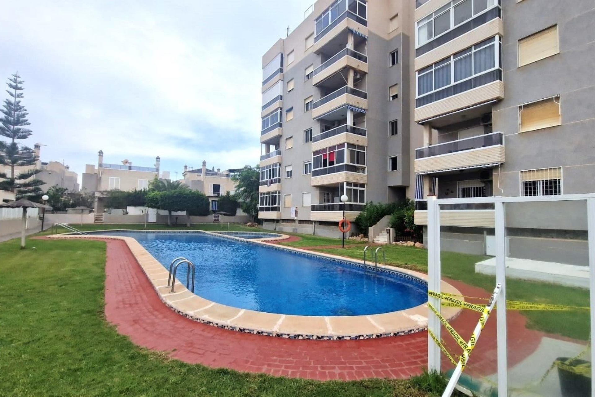 Herverkoop - Townhouse / Duplex / Corner - Torrevieia - Aguas Nuevas