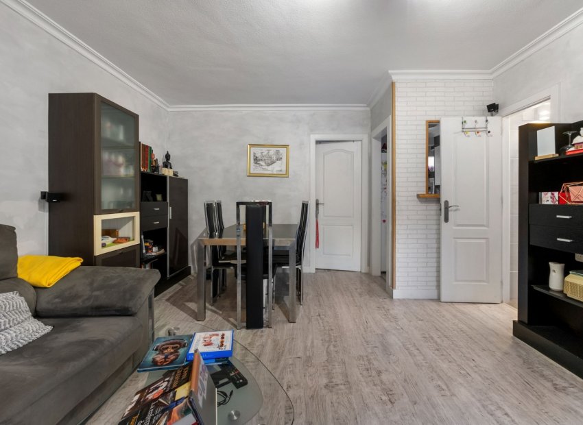 Herverkoop - Townhouse / Duplex / Corner - Torrevieia - Aguas Nuevas