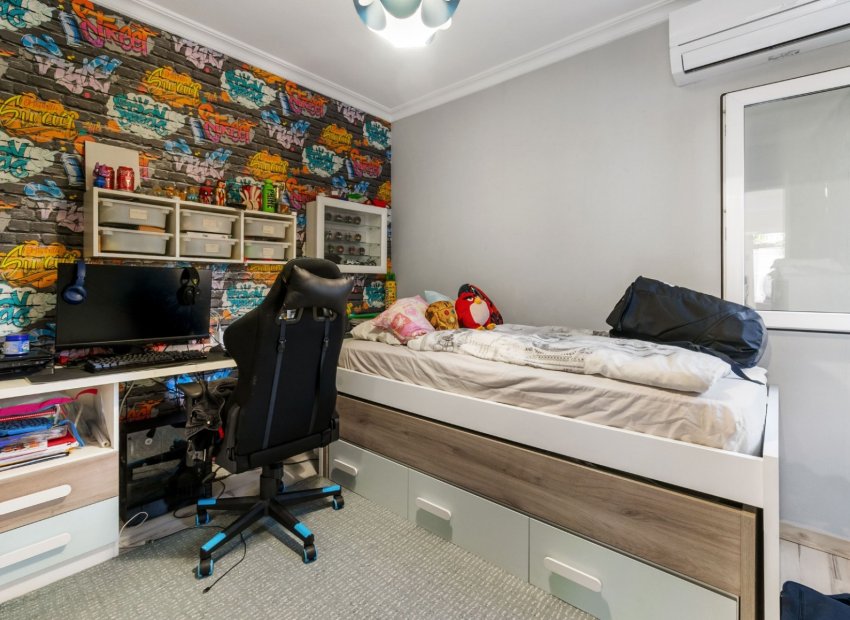 Herverkoop - Townhouse / Duplex / Corner - Torrevieia - Aguas Nuevas