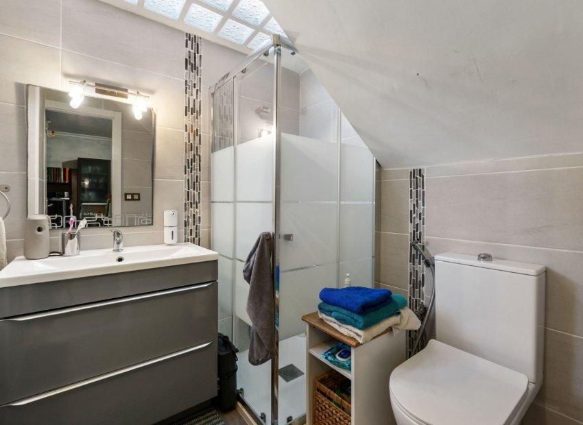 Herverkoop - Townhouse / Duplex / Corner - Torrevieia - Aguas Nuevas