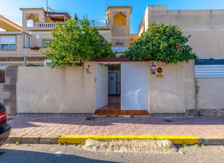 Herverkoop - Townhouse / Duplex / Corner - Torrevieia - Aguas Nuevas
