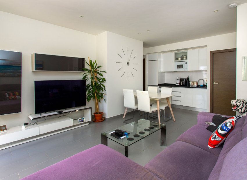 Herverkoop - Townhouse / Duplex / Corner - Torrevieia - Aguas Nuevas