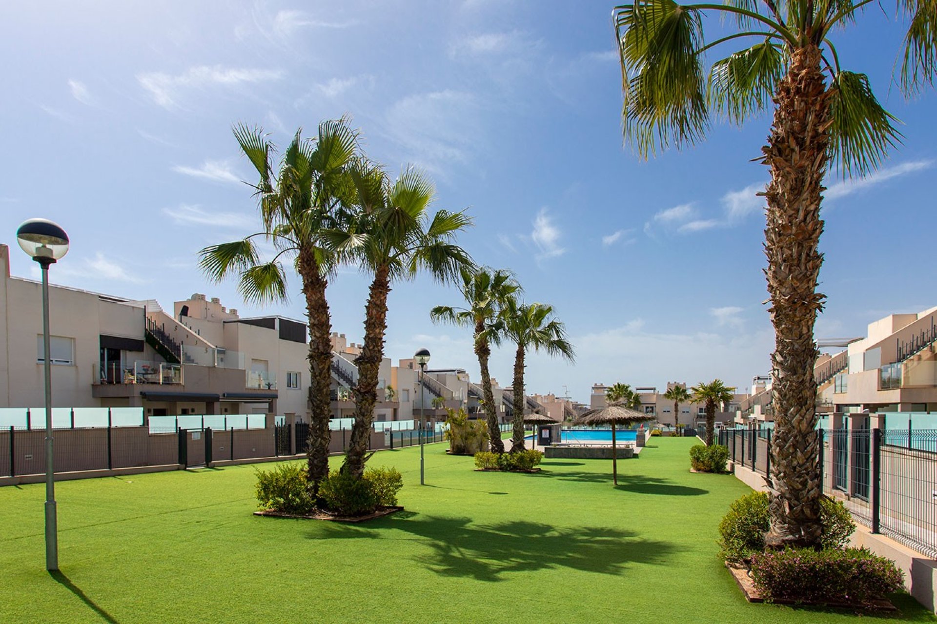Herverkoop - Townhouse / Duplex / Corner - Torrevieia - Aguas Nuevas