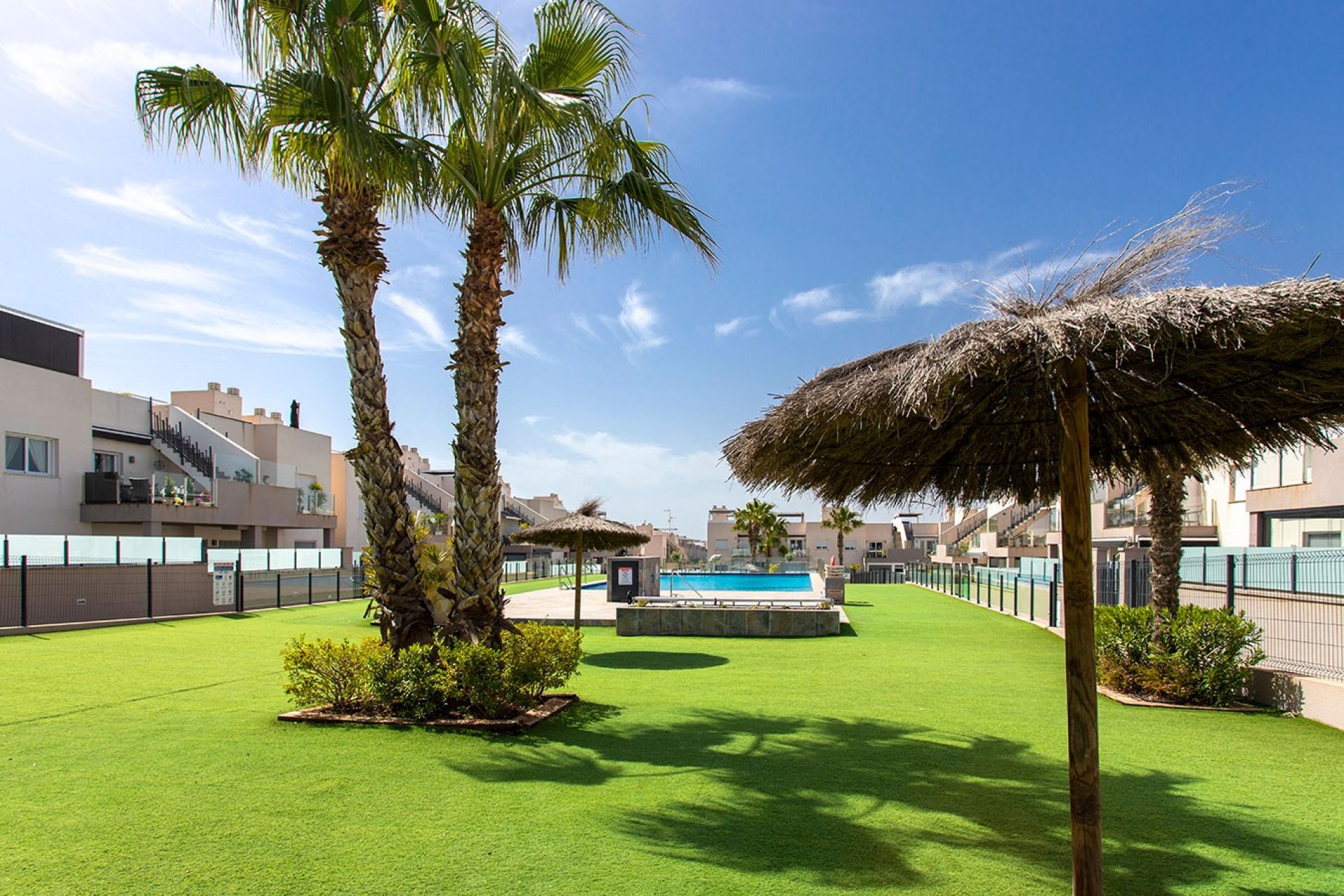 Herverkoop - Townhouse / Duplex / Corner - Torrevieia - Aguas Nuevas