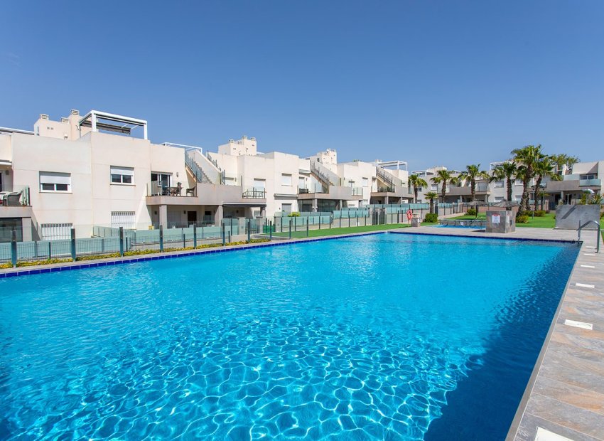 Herverkoop - Townhouse / Duplex / Corner - Torrevieia - Aguas Nuevas