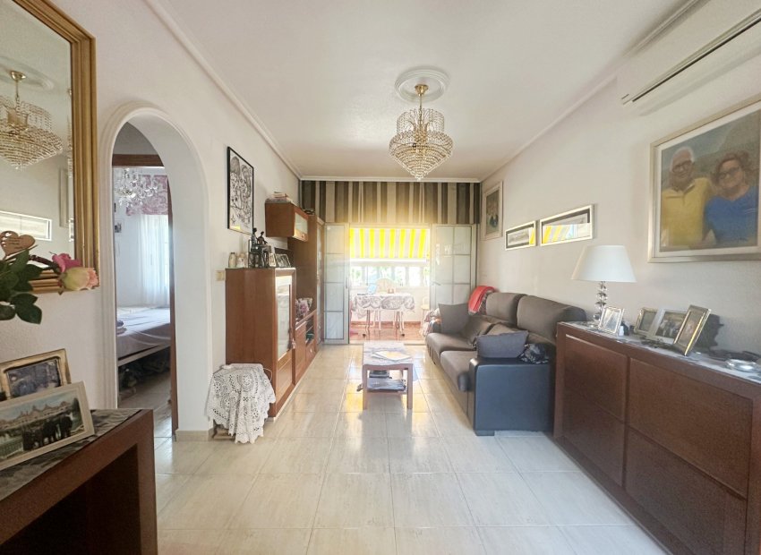 Herverkoop - Townhouse / Duplex / Corner - Torrevieia - Aguas Nuevas
