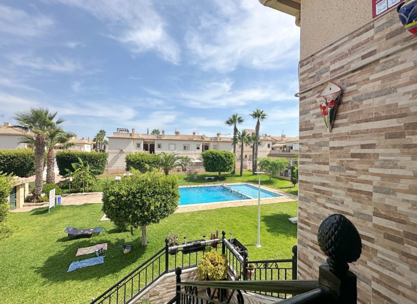 Herverkoop - Townhouse / Duplex / Corner - Torrevieia - Aguas Nuevas