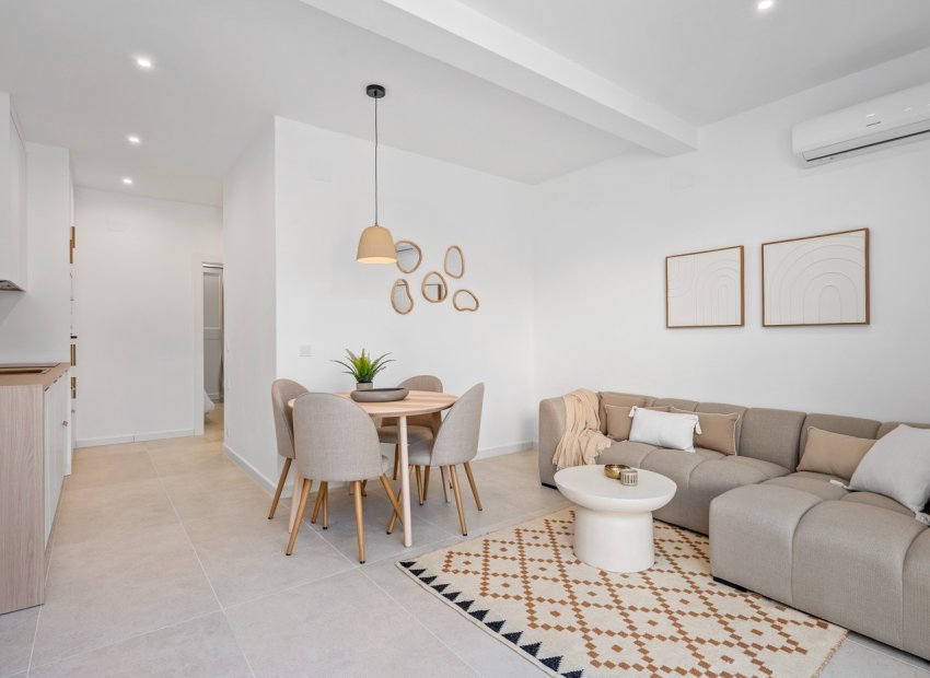 Herverkoop - Townhouse / Duplex / Corner - Torrevieia - El Chaparral