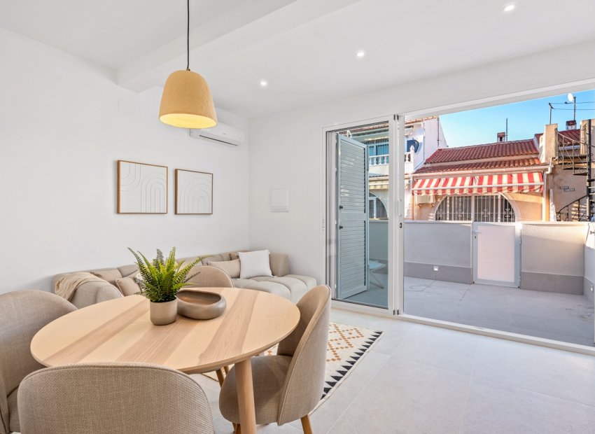 Herverkoop - Townhouse / Duplex / Corner - Torrevieia - El Chaparral