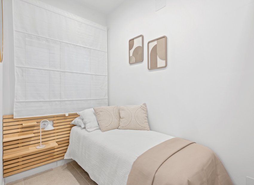 Herverkoop - Townhouse / Duplex / Corner - Torrevieia - El Chaparral