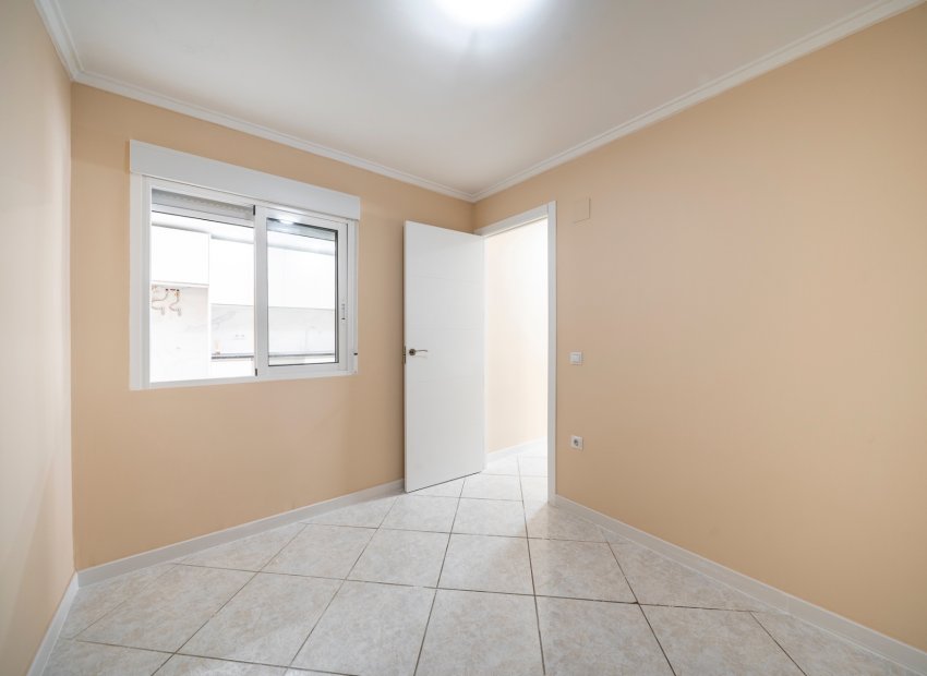 Herverkoop - Townhouse / Duplex / Corner - Torrevieia - El Chaparral