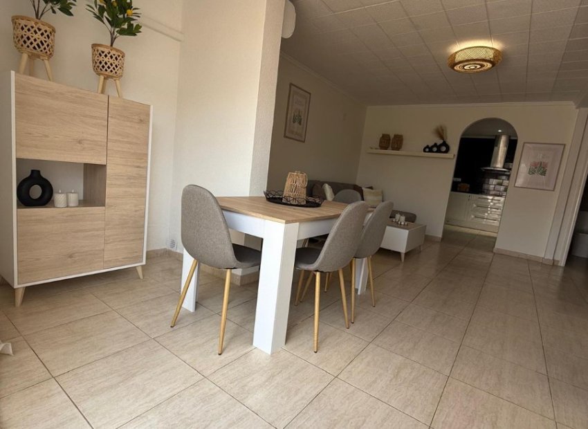 Herverkoop - Townhouse / Duplex / Corner - Torrevieia - La Siesta