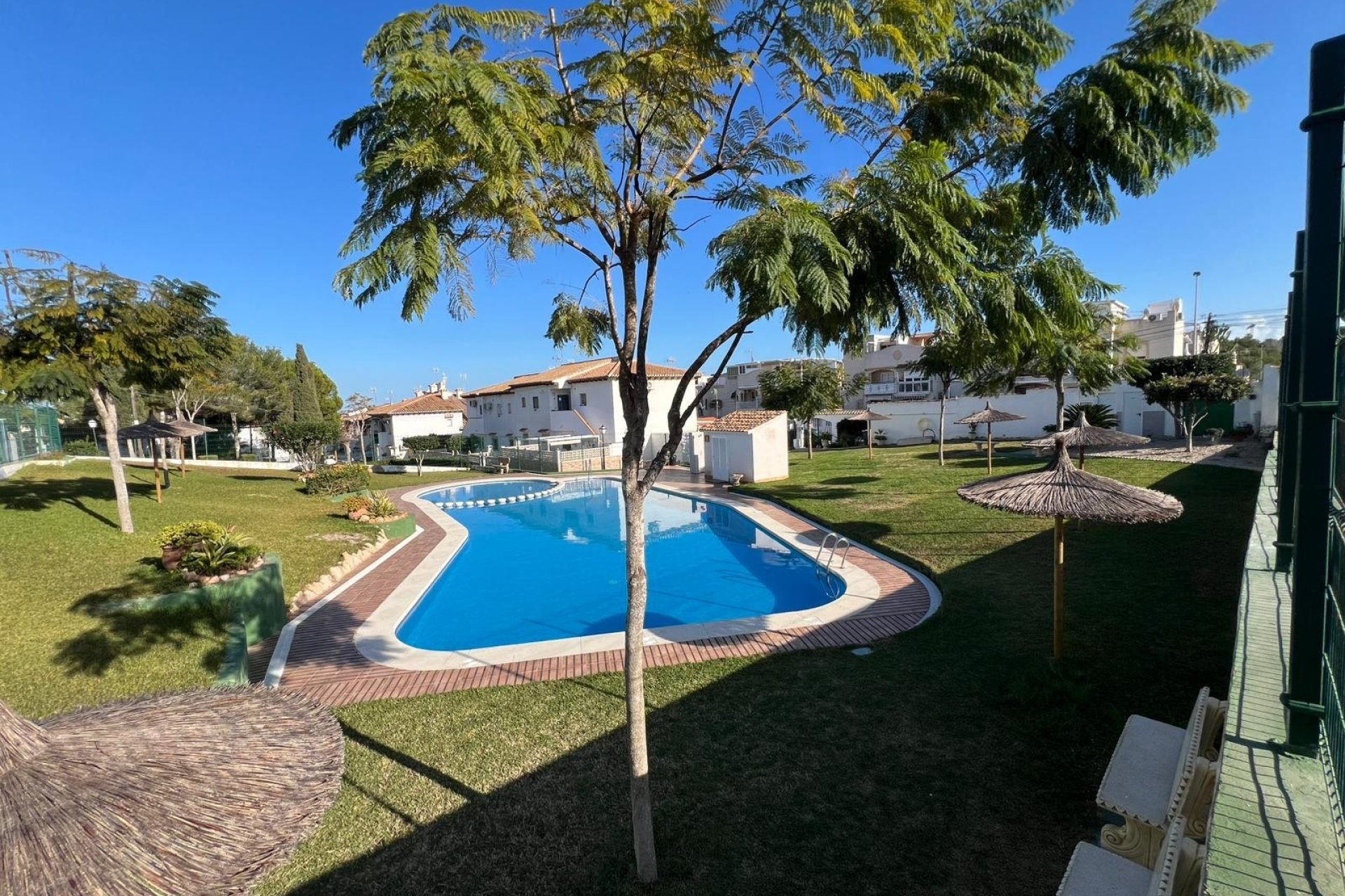 Herverkoop - Townhouse / Duplex / Corner - Torrevieia - Lago Jardín II
