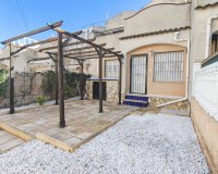 Herverkoop - Townhouse / Duplex / Corner - Torrevieia - Lago Jardin