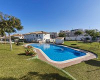 Herverkoop - Townhouse / Duplex / Corner - Torrevieia - Lago Jardin