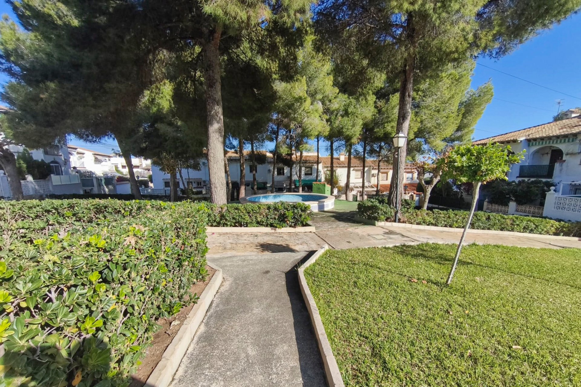 Herverkoop - Townhouse / Duplex / Corner - Torrevieia - Lago Jardin