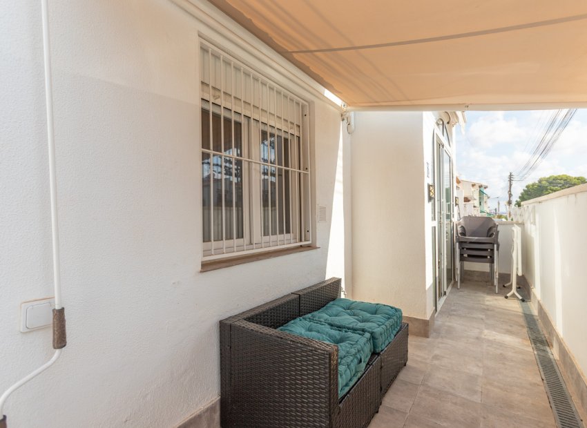Herverkoop - Townhouse / Duplex / Corner - Torrevieia - Lago Jardin