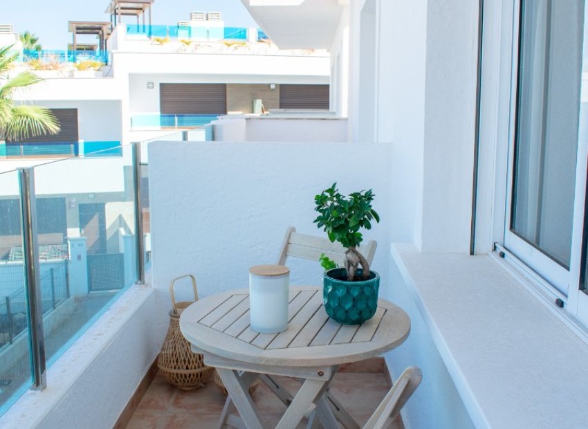 Herverkoop - Townhouse / Duplex / Corner - Torrevieia - Los Balcones