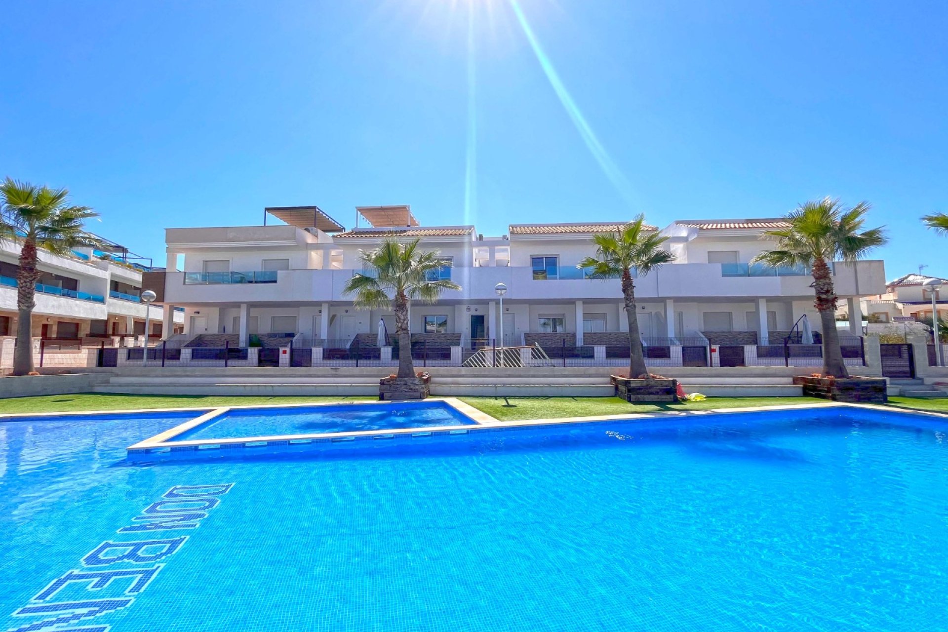 Herverkoop - Townhouse / Duplex / Corner - Torrevieia - Los Balcones